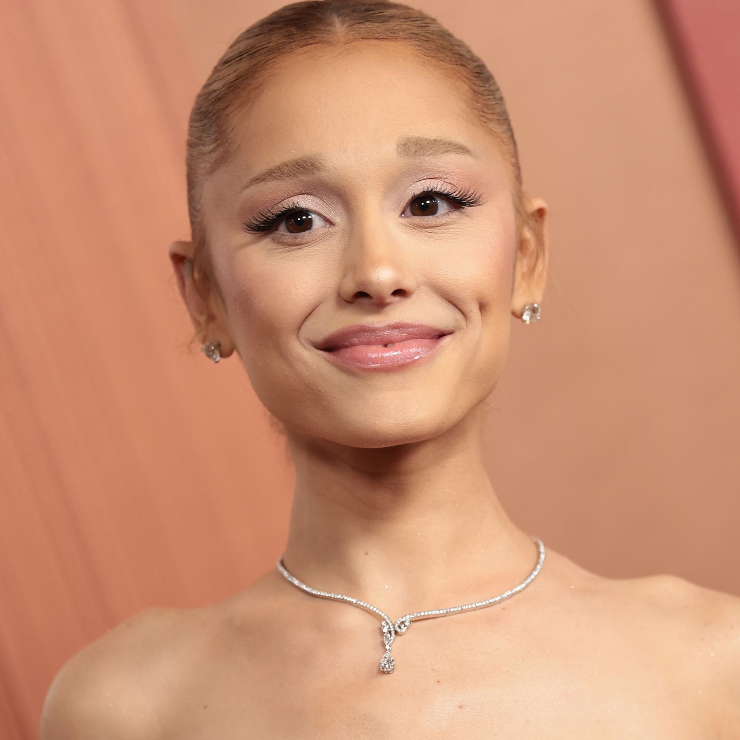Ariana Grande Has Gray Hair, Wrinkles, and Faded Tattoos In Her New Short Film