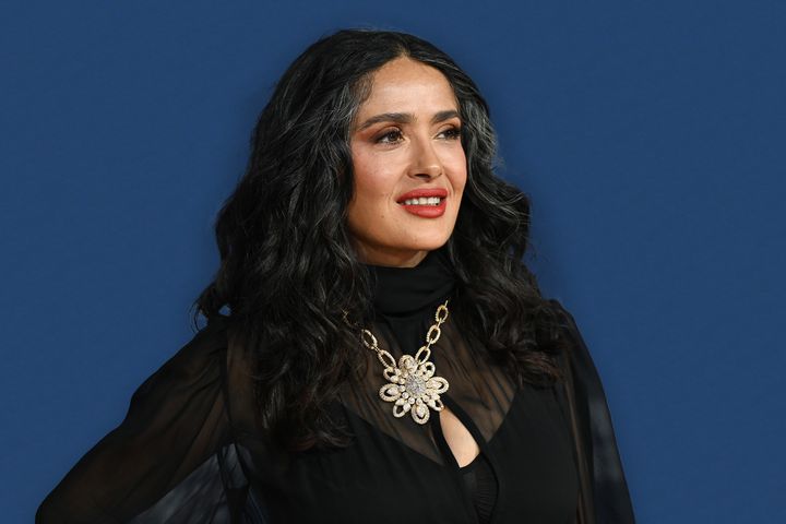 Salma Hayek Pinault Wants You to Know She’s Never Had a Facelift (or Fillers)