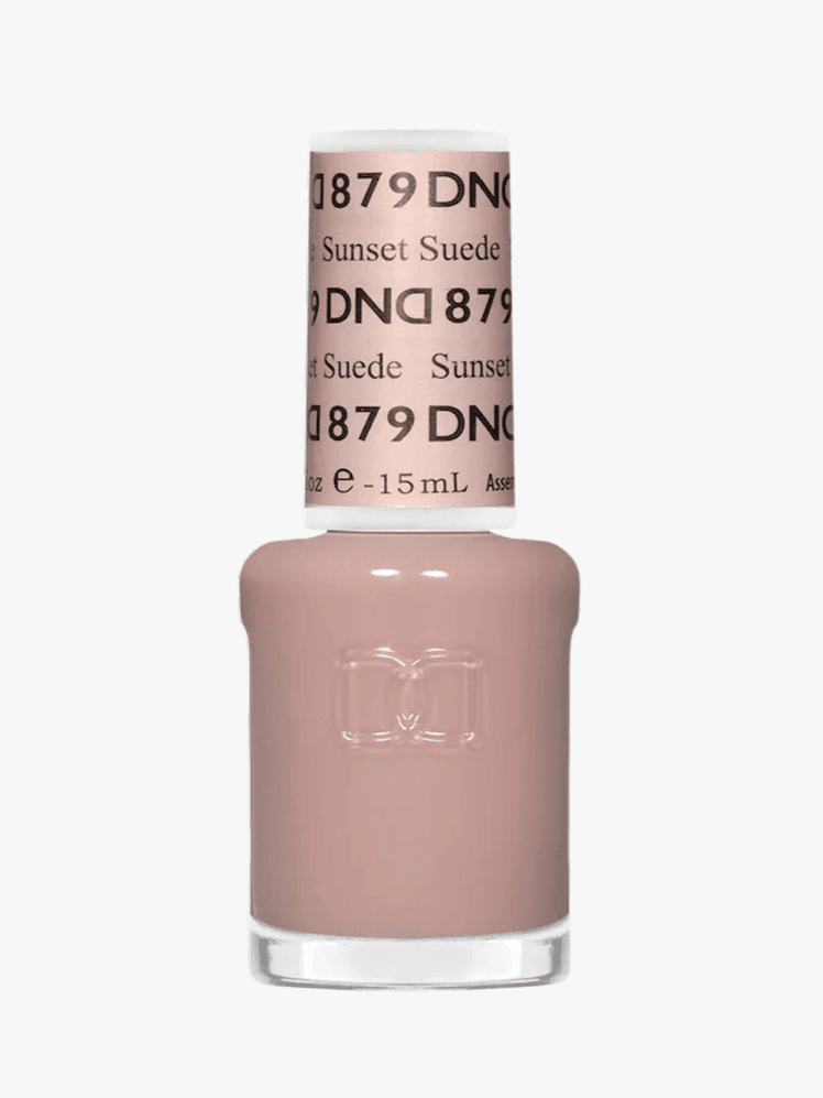 DND salon-grade nude gel nail polish in a clear bottle with a wrapped cap displaying DND879 on a grey background